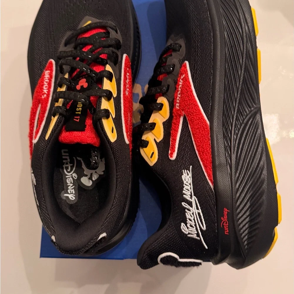 Brooks | Shoes | Brooks Rundisney 226 Ghost 7 Mickey Mouse  display picture 1